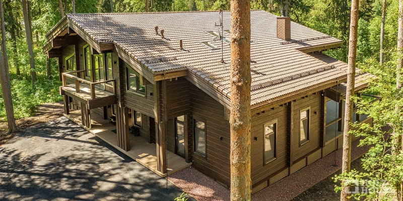 Двухэтажный дом из клееного бруса с террасой и балконом по проекту Австрия v4 - фото 4 на сайте Holz House